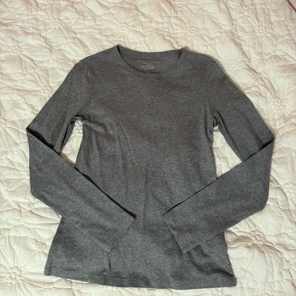 Banana Republic Charcoal Long Sleeve Tee